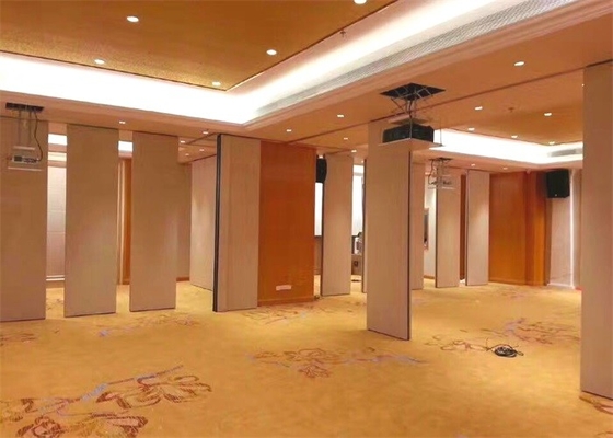 Drzwi składane Uniwersalne koła zawieszone ścieżka hotelu rozdzielnica ekran przesuwny drzwi